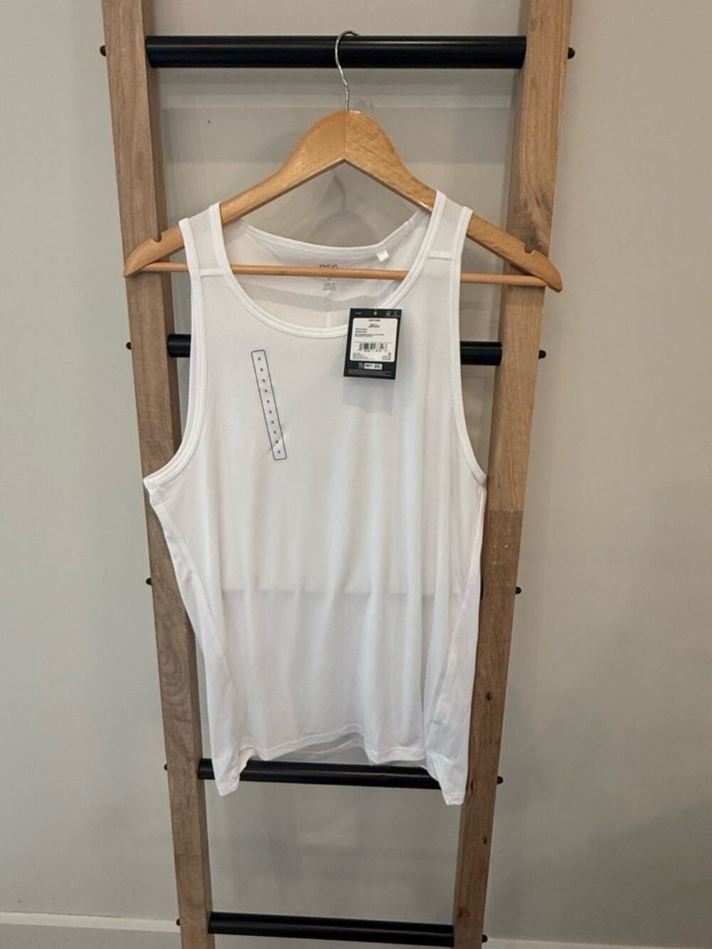 DSG NWT White Athletic Run Tank Top S
